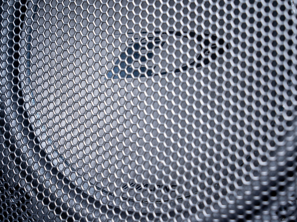SWC-D84T6 Subwoofer met Behuizing voor Volkswagen T6.1 / T6