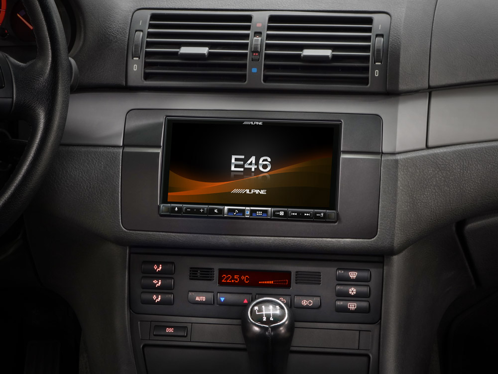 Alpine iLX-705E46 Premium 2DIN Digital Media Station voor BMW E46, autoradio met DAB+ digitale radio, Apple CarPlay en Android Auto compatibiliteit