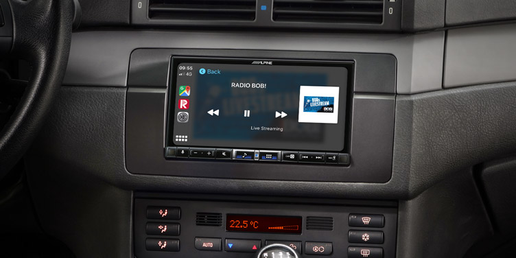 Alpine iLX-705E46 Premium 2DIN Digital Media Station voor BMW E46, autoradio met DAB+ digitale radio, Apple CarPlay en Android Auto compatibiliteit