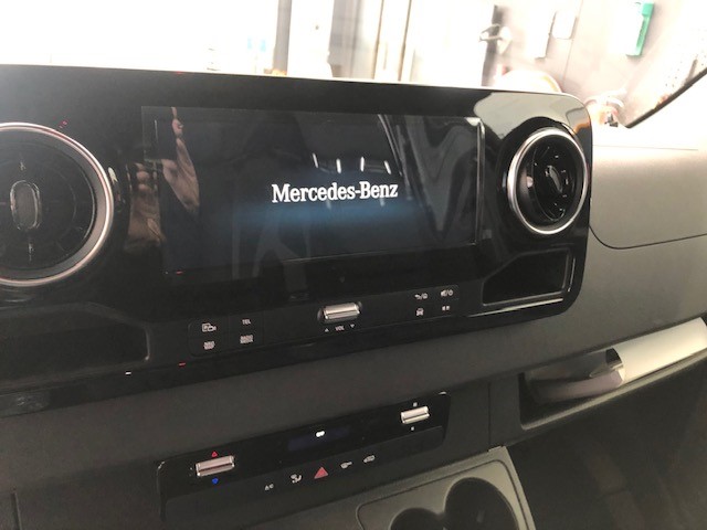 Mercedes MBUX Camera systeem W907/W910 7“/10“ P&P
