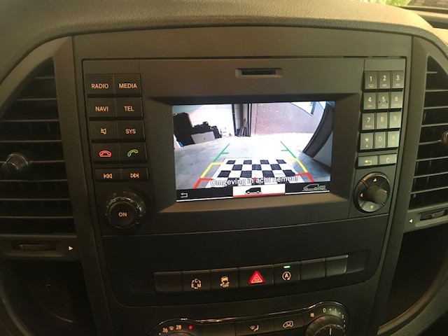 Camera Systeem Mercedes Vito 447 met radio audio 15